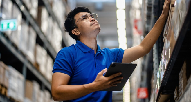 Intelligent supply chain for retailers